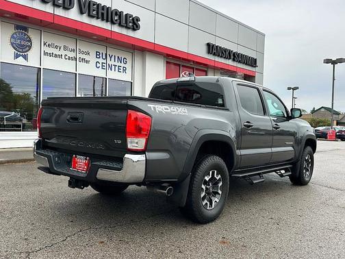 Cement 2019 Toyota Tacoma TRD Off Road