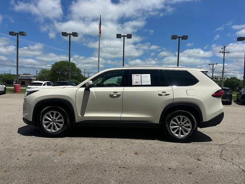 Coastal Cream 2024 Toyota Grand Highlander XLE