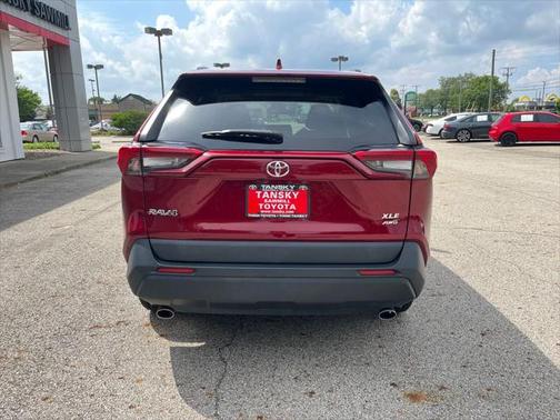 2022 Toyota RAV4 XLE