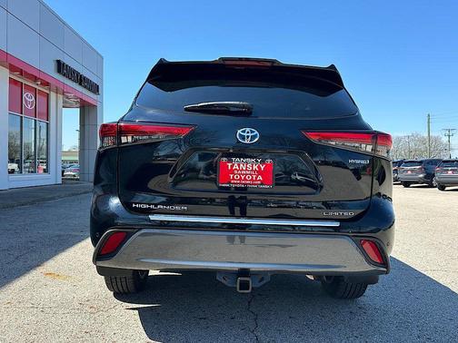 Midnight Black Metallic 2020 Toyota Highlander Hybrid Limited