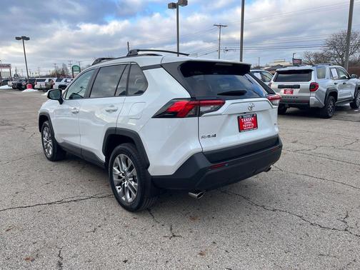 2024 Toyota RAV4 XLE Premium