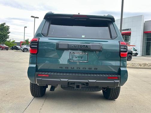 Everest 2026 Toyota 4Runner TRD Off Road Premium