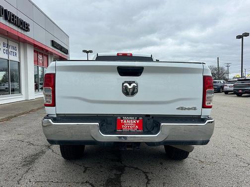 2024 RAM 2500 Tradesman Crew Cab 4x4 8' Box