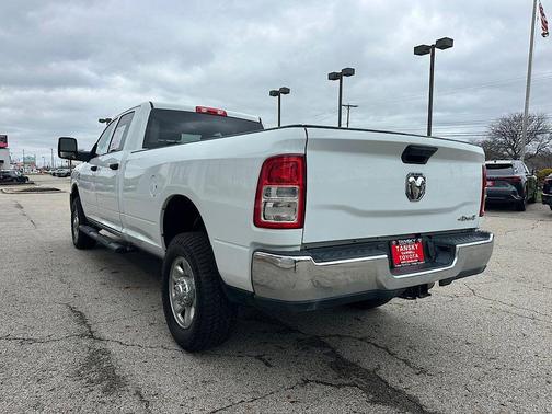 2024 RAM 2500 Tradesman Crew Cab 4x4 8' Box