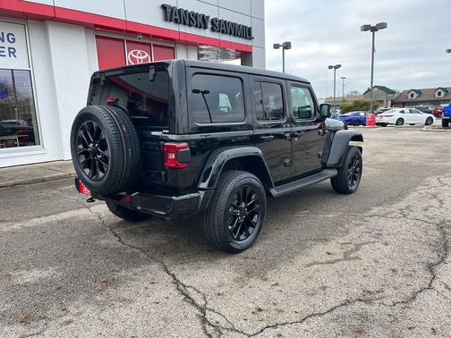 2022 Jeep Wrangler Unlimited Sahara