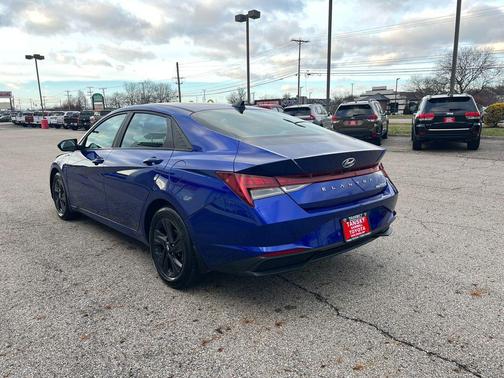 2023 Hyundai ELANTRA HEV Blue