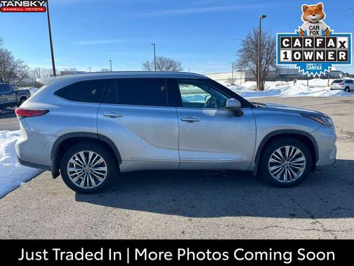 2022 Toyota Highlander Platinum