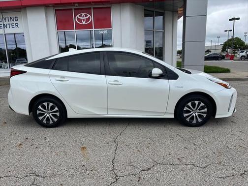 2020 Toyota Prius XLE