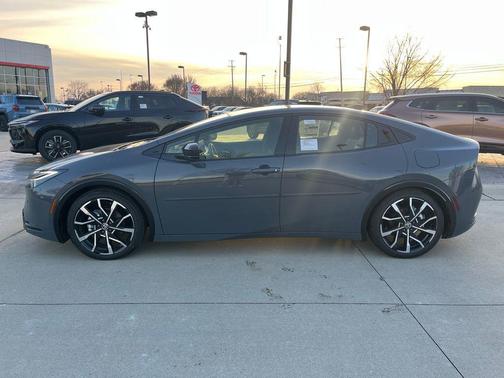 2026 Toyota Prius Plug-In Hybrid Nightshade