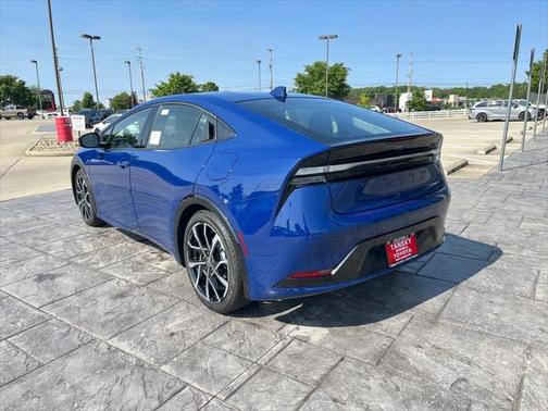 2025 Toyota Prius L