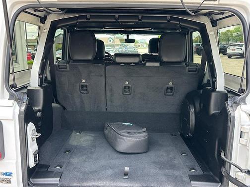 Bright White Clearcoat 2023 Jeep Wrangler 4xe Sahara