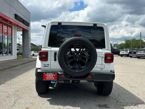 Bright White Clearcoat 2023 Jeep Wrangler 4xe Sahara