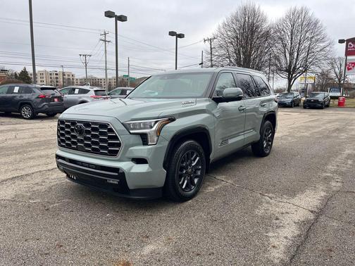 2025 Toyota Sequoia Platinum