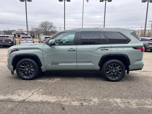 2025 Toyota Sequoia Platinum