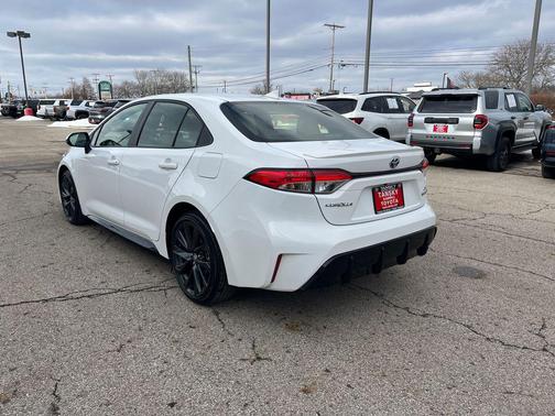 2024 Toyota Corolla Hybrid SE