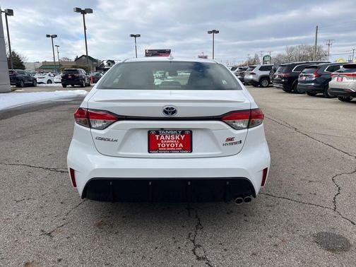 2024 Toyota Corolla Hybrid SE