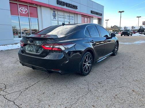 2023 Toyota Camry SE