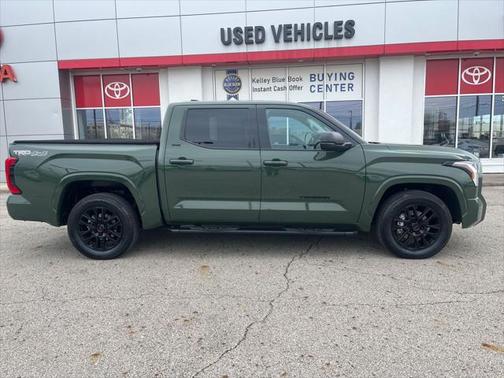 2022 Toyota Tundra SR5