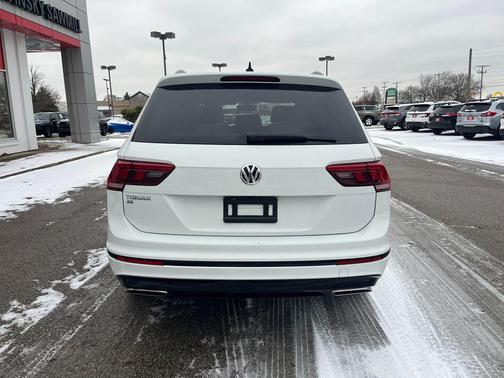 2020 Volkswagen Tiguan 2.0T SE R-Line Black