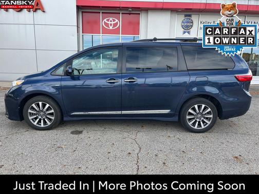 2020 Toyota Sienna XLE
