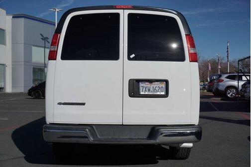 Photo 5 of 18 of 2017 Chevrolet Express 2500 LT