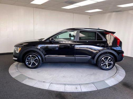 2026 Kia Niro LX