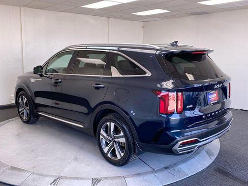 2022 Kia Sorento Plug-In Hybrid SX