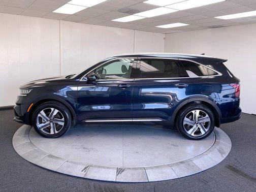 2022 Kia Sorento Plug-In Hybrid SX
