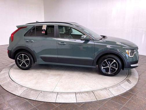 2025 Kia Niro Plug-In Hybrid EX