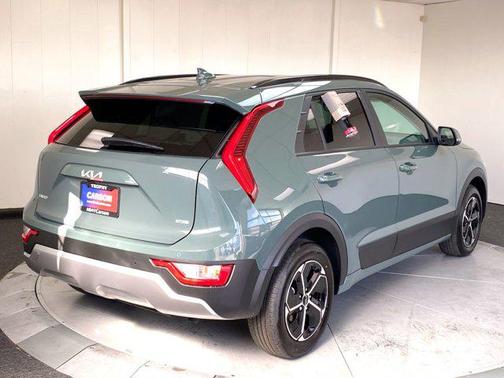 2025 Kia Niro EX