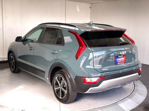 2025 Kia Niro EX