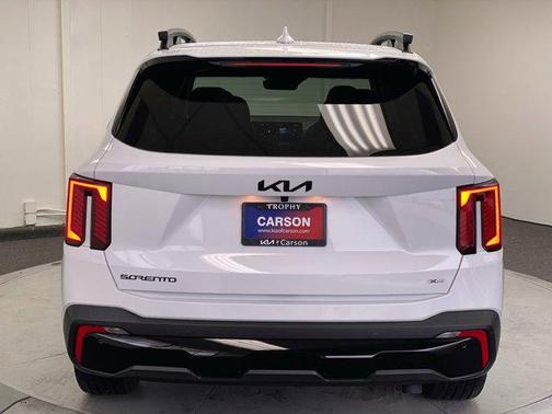 Glacial White Pearl 2026 Kia Sorento SX
