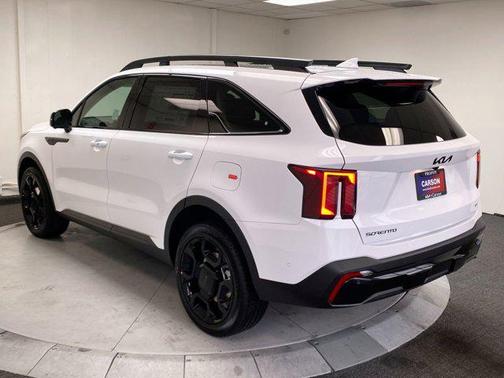 Glacial White Pearl 2026 Kia Sorento SX