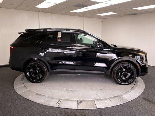 2025 Kia Sorento EX