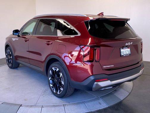 Dawning Red 2025 Kia Sorento EX