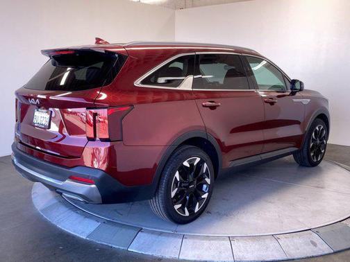 Dawning Red 2025 Kia Sorento EX