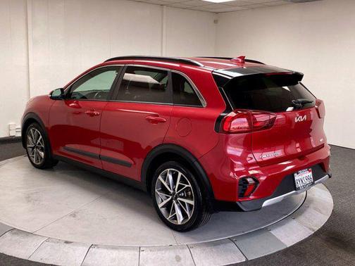 2022 Kia Niro Touring SE