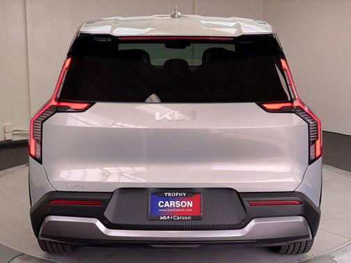 2026 Kia EV9 Light Long Range