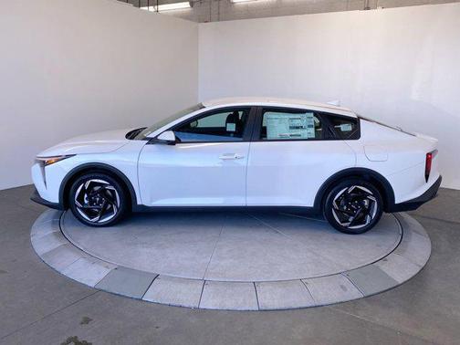 SNOWWHITE 2026 Kia K4 EX
