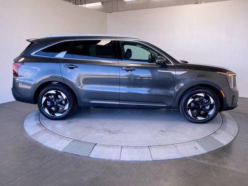 INTERGREY 2026 Kia Sorento Hybrid EX