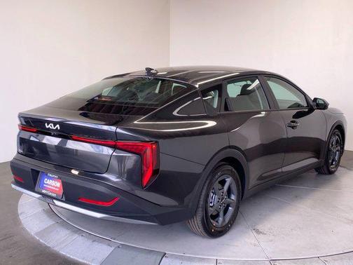 INTERGREY 2026 Kia K4 LXS