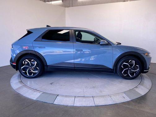 Lucid Blue 2024 Hyundai IONIQ 5 SE