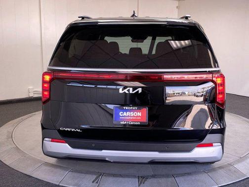 2025 Kia Carnival EX