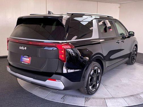 2025 Kia Carnival EX