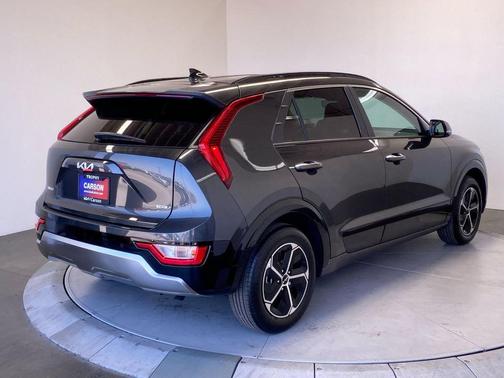 INTERGREY 2026 Kia Niro SX