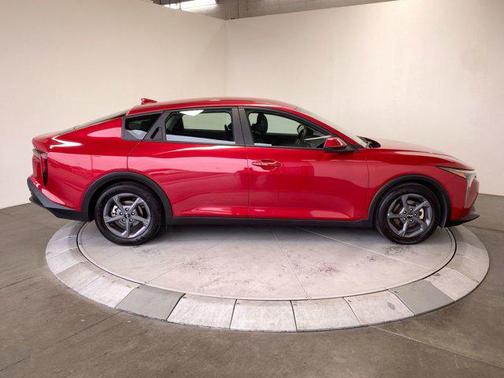 Currant Red 2025 Kia K4 LXS