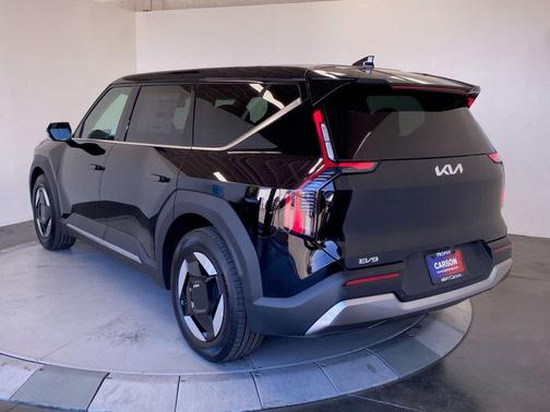 Ebony Black 2026 Kia EV9 Light Long Range