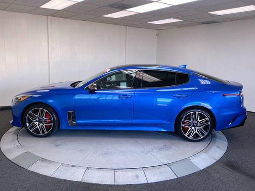 2022 Kia Stinger GT1