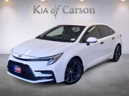 Ice Cap 2024 Toyota Corolla Hybrid SE