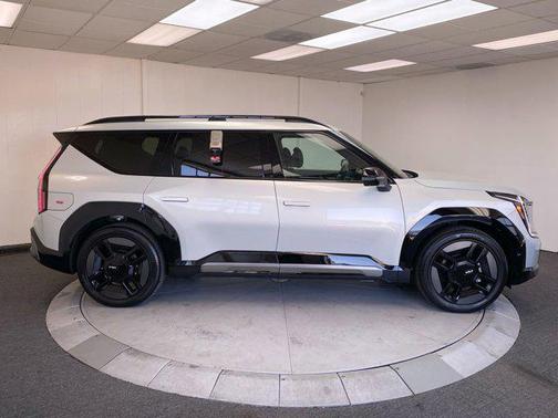 2026 Kia EV9 GT-Line